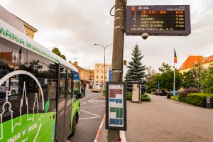 Abonamente gratuite la transportul public pentru studenții orfani