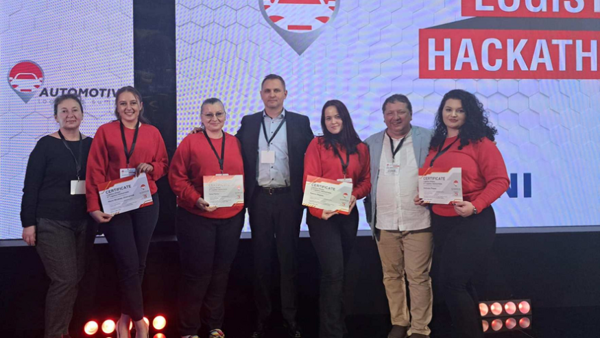 O echipă de studenţi ai Facultății de Inginerie a câștigat locul al II-lea la Hackathonul de Logistică din România
