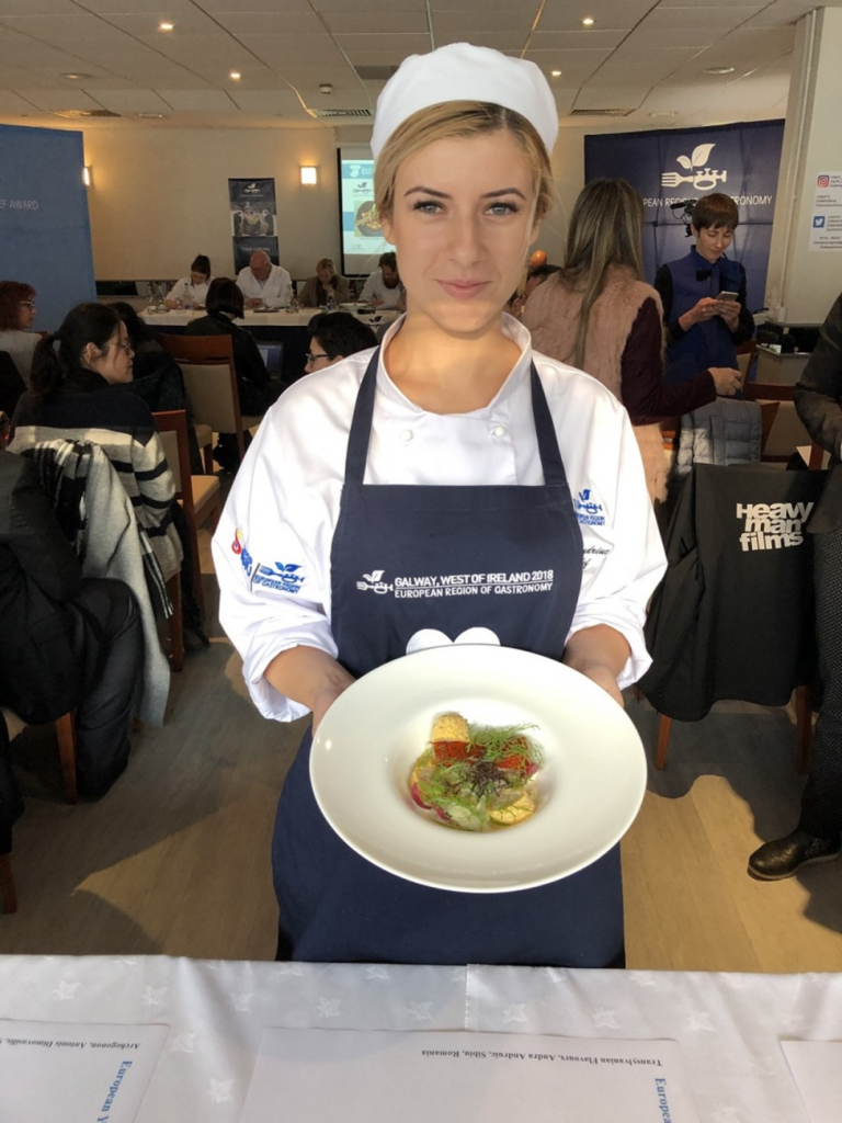 Medalia de argint pentru Sibiu la finala European Young Chef Award Medalia de argint pentru Sibiu la finala European Young Chef Award