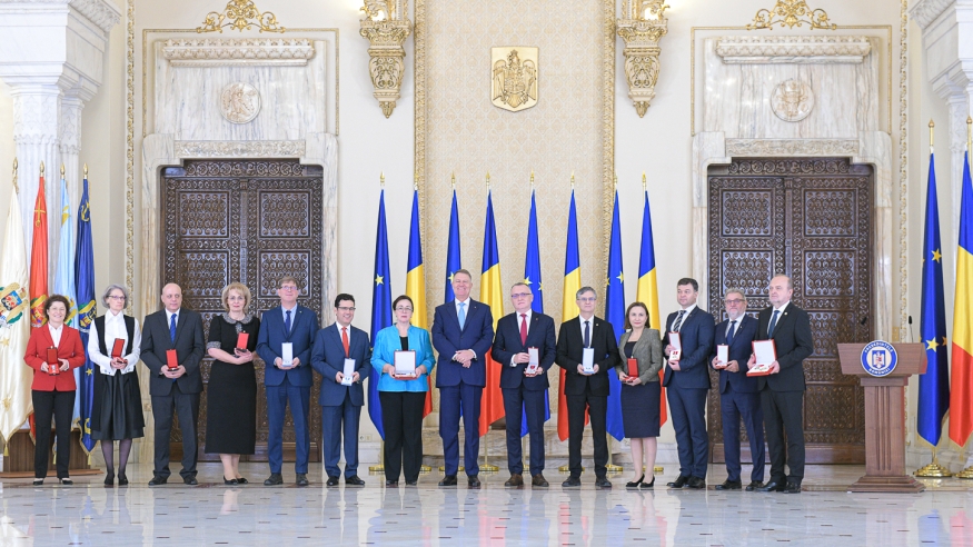 ULBS, distinsă cu ”Ordinul Meritul pentru Învățământ în grad de Cavaler” de Președinția României