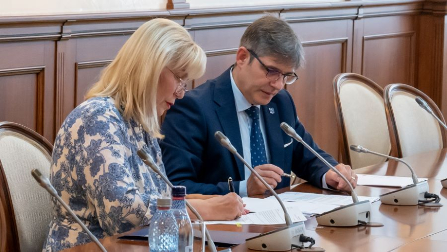 UMF „Iuliu Hațieganu” din Cluj-Napoca și Universitatea „Lucian Blaga”din Sibiu au semnat ieri un acord de parteneriat